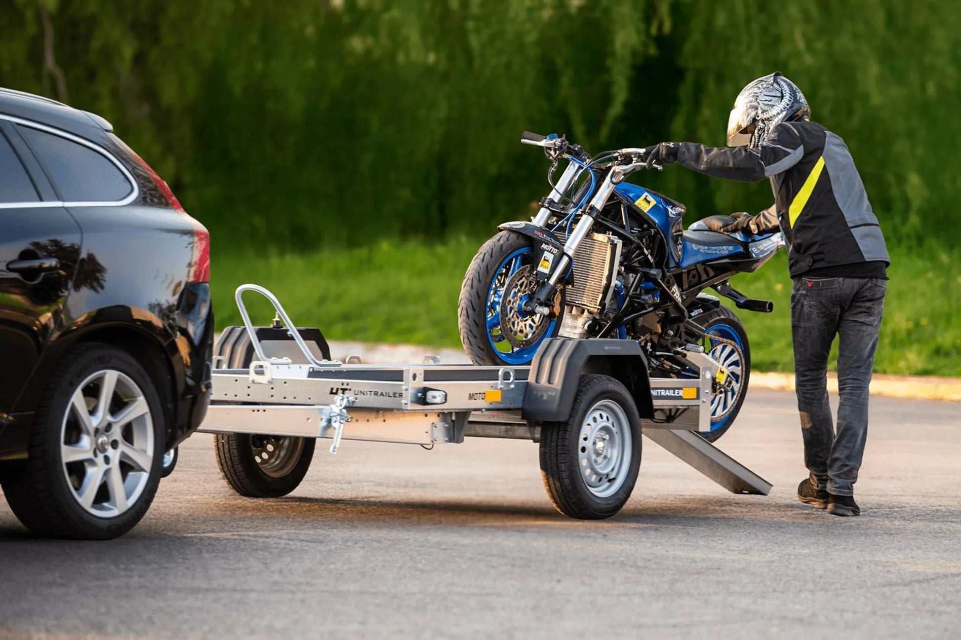 Motoanhänger UNITRAILER MOTO 1